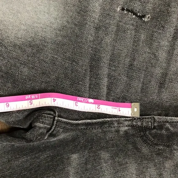 Mid-rise Boyfriend Jeans, Risen Brand, multiple sizes, last few left. - Picture 10 of 11